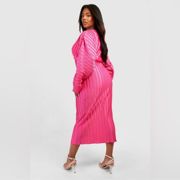 NWT Size 16 Vibrant Pink Long Sleeve Dress from BooHoo - Picture 3 of 12